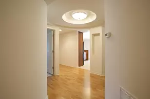 425 Benjamin Dr, Vernon Hills, IL 60061 - Photo 3