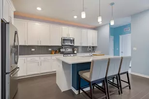 2034 Link Dr, Buffalo Grove, IL 60089 - Photo 9