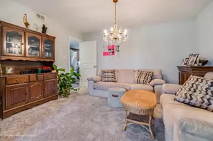 133 Rivershire Ln, Lincolnshire, IL 60069 - Photo 7