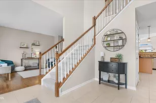 420 Raintree Dr, Oswego, IL 60543 - Photo 3