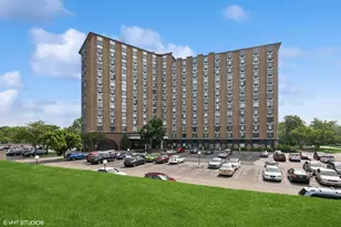 1 Renaissance Pl, Palatine, IL 60067 - Photo 1