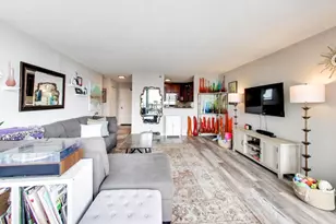 33 W Delaware Pl, Chicago, IL 60610 - Photo 9