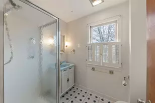 1818 E Indiana St, Wheaton, IL 60187 - Photo 13