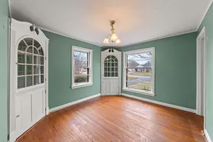 1818 E Indiana St, Wheaton, IL 60187 - Photo 5