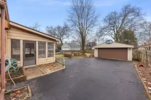 1818 E Indiana St, Wheaton, IL 60187 - Photo 21
