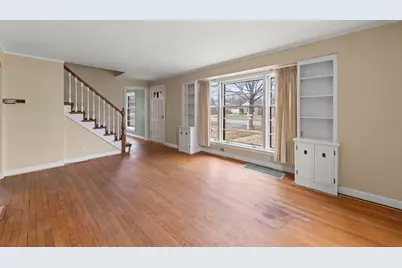 1818 E Indiana Street, Wheaton, IL 60187 - Photo 3