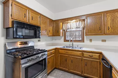 3009 Vimy Ridge Drive, Joliet, IL 60435 - Photo 9