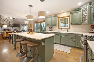 375 Meadow View, Burlington, IL 60109 - Photo 9