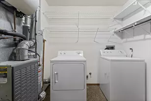 9752 Mill Dr E, Palos Park, IL 60464 - Photo 13