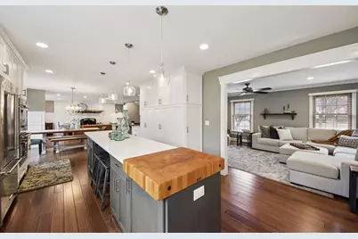 808 Shiloh Circle, Naperville, IL 60540 - Photo 7