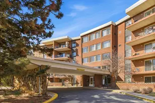 16 E Old Willow Rd, Prospect Heights, IL 60070 - Photo 1