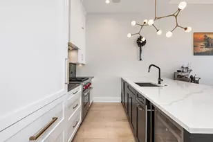 3057 N Lincoln Ave, Chicago, IL 60657 - Photo 9