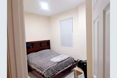 2958 W Nelson Street, Chicago, IL 60618 - Photo 5