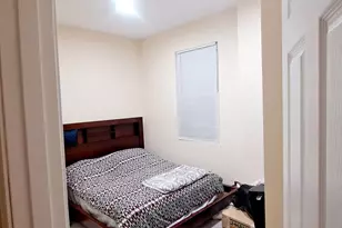 2958 W Nelson St, Chicago, IL 60618 - Photo 5