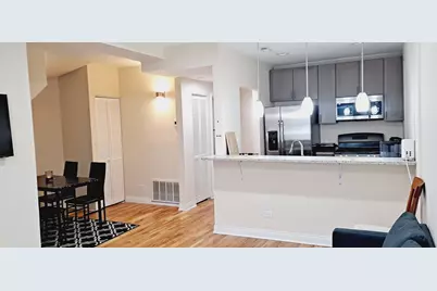 2958 W Nelson Street, Chicago, IL 60618 - Photo 3