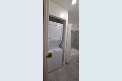 2958 W Nelson Street, Chicago, IL 60618 - Photo 7