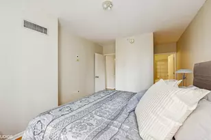 630 N State St, Chicago, IL 60654 - Photo 13