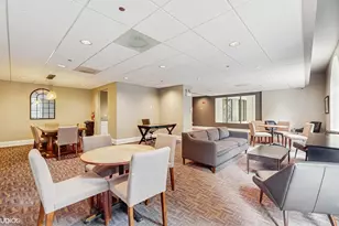 630 N State St, Chicago, IL 60654 - Photo 23