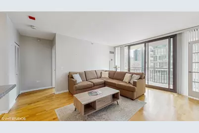 630 N State Street #2403, Chicago, IL 60654 - Photo 7