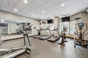 630 N State St, Chicago, IL 60654 - Photo 19