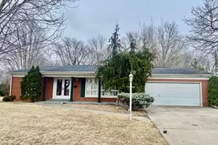 2560 E 259th Rd, Peru, IL 61354 - Photo 1