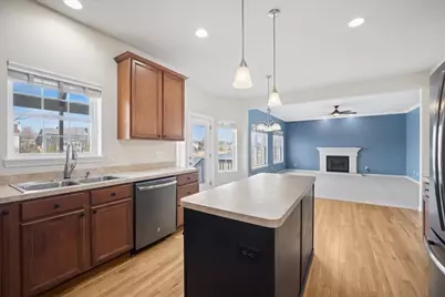 39W126 Revere House Lane, Geneva, IL 60134 - Photo 7