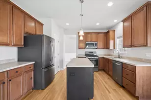 39W126 Revere House Ln, Geneva, IL 60134 - Photo 5