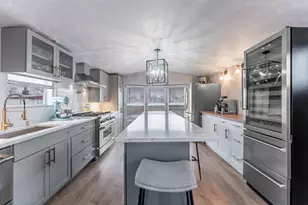 106 8th Ave, Bartlett, IL 60103 - Photo 1