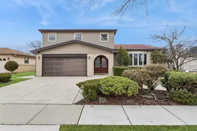 43 Inner Circle Drive, Des Plaines, IL 60016 - Photo 1