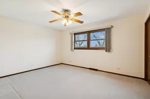 43 Inner Cir Dr, Des Plaines, IL 60016 - Photo 13