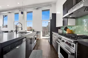 2411 W Walton St, Chicago, IL 60622 - Photo 13