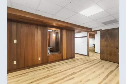 5827 Coachman Court, Rockford, IL 61107 - Photo 75