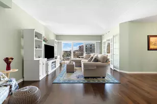 2240 S Grace St, Lombard, IL 60148 - Photo 9