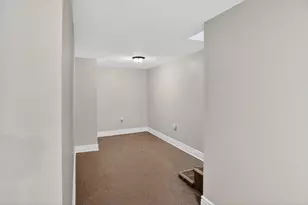 [Address not provided], Chicago, IL 60637 - Photo 35