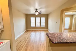 7410 N Damen Ave, Chicago, IL 60645 - Photo 7