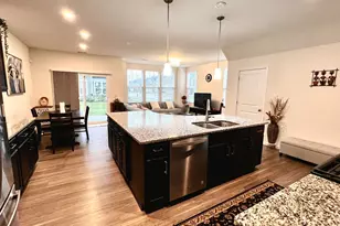 538 Watercress Dr, Aurora, IL 60504 - Photo 3