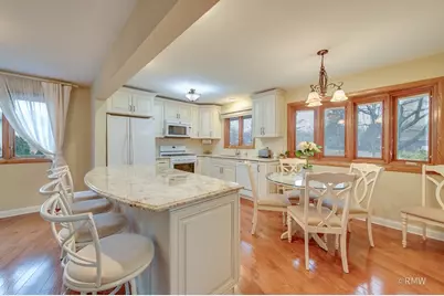 137 Haverhill Lane, Schaumburg, IL 60193 - Photo 5