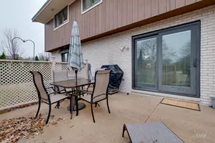 137 Haverhill Ln, Schaumburg, IL 60193 - Photo 37