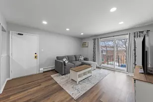 215 S Hale St, Addison, IL 60101 - Photo 5