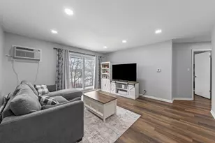 215 S Hale St, Addison, IL 60101 - Photo 3