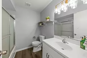 215 S Hale St, Addison, IL 60101 - Photo 15