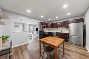 215 S Hale St, Addison, IL 60101 - Photo 9