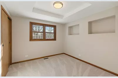 657 Lomond Drive, Mundelein, IL 60060 - Photo 19