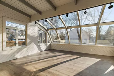 657 Lomond Drive, Mundelein, IL 60060 - Photo 15