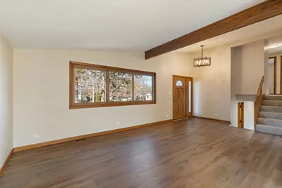 657 Lomond Drive, Mundelein, IL 60060 - Photo 5