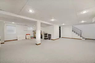 1948 Concord Dr, Downers Grove, IL 60516 - Photo 9