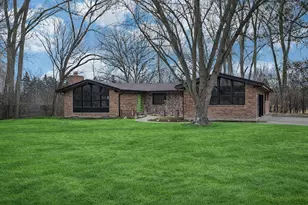 2580 Crestwood Ln, Riverwoods, IL 60015 - Photo 3