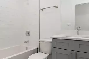 4608 S Indiana Ave, Chicago, IL 60653 - Photo 9