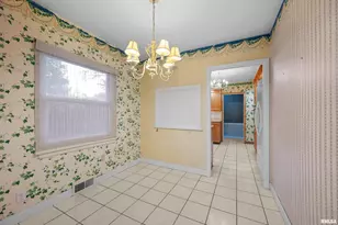 660 18th Ave, East Moline, IL 61244 - Photo 9