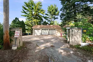 660 18th Ave, East Moline, IL 61244 - Photo 5